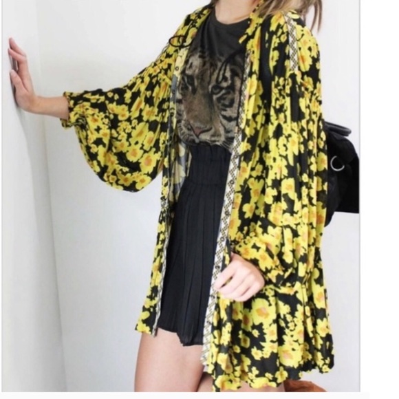 EUCFree People Love Letter Floral Print Tunic - Picture 4 of 16